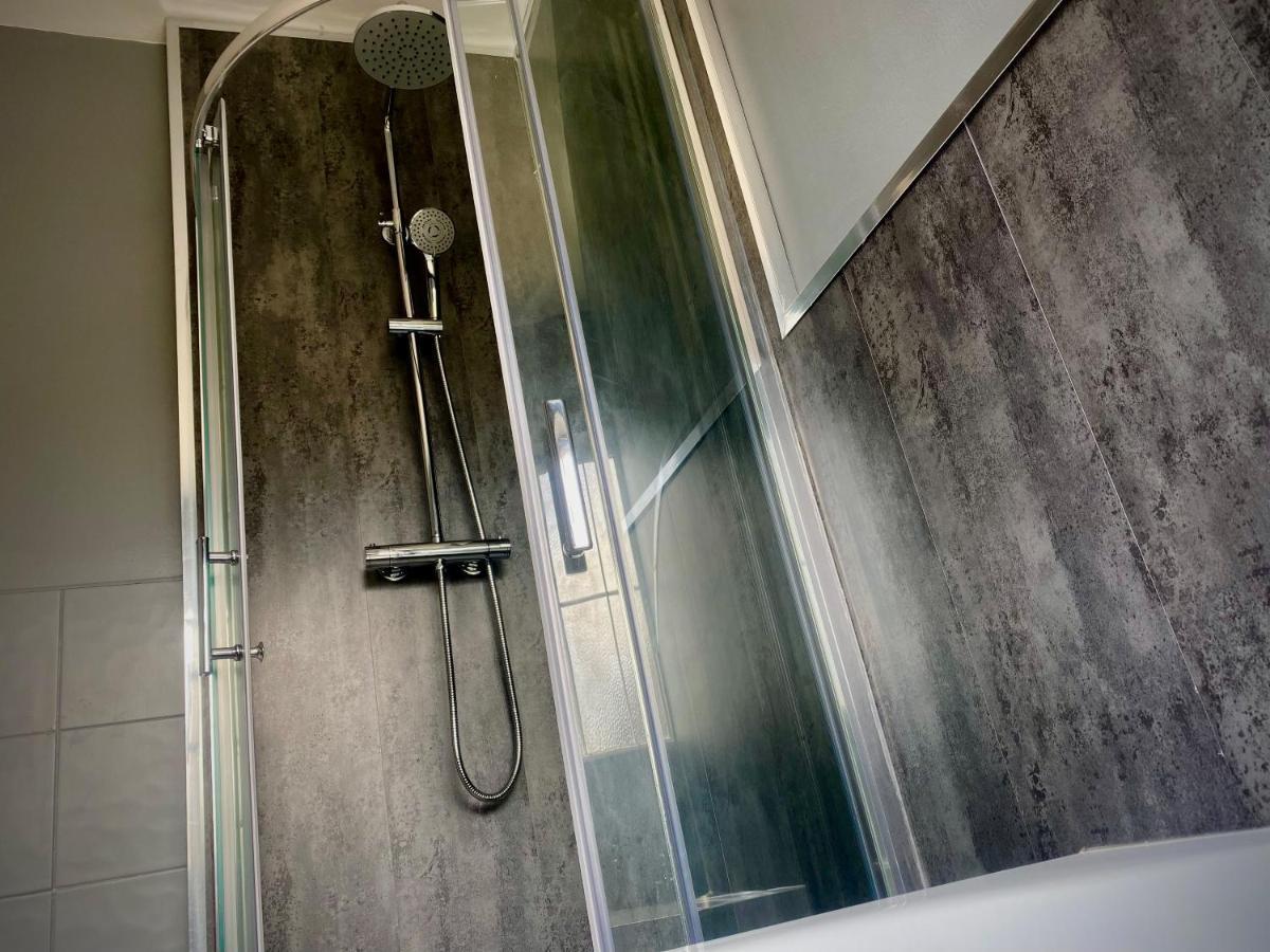 Family Modern 3 Bed Hot Tub House In Сasa de vacaciones Blackpool